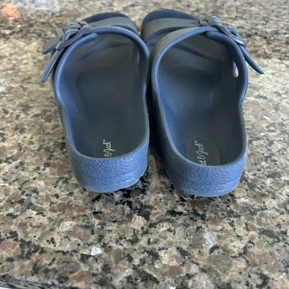Cat & Jack Kids' Dark Blue Buckle Sandals - Picture 3 of 5